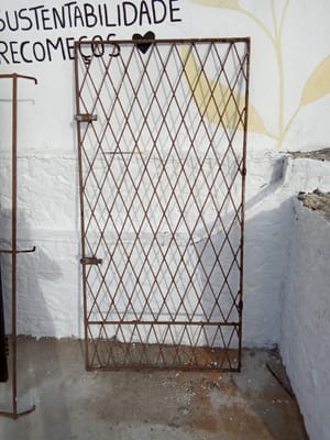 PORTÃO DE FERRO