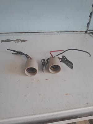 SOQUETES DE CERÂMICA P/ LÂMPADAS