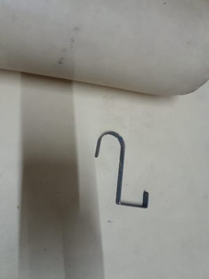 GANCHO METÁLICO
