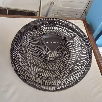GRADE FRONTAL DE VENTILADOR
